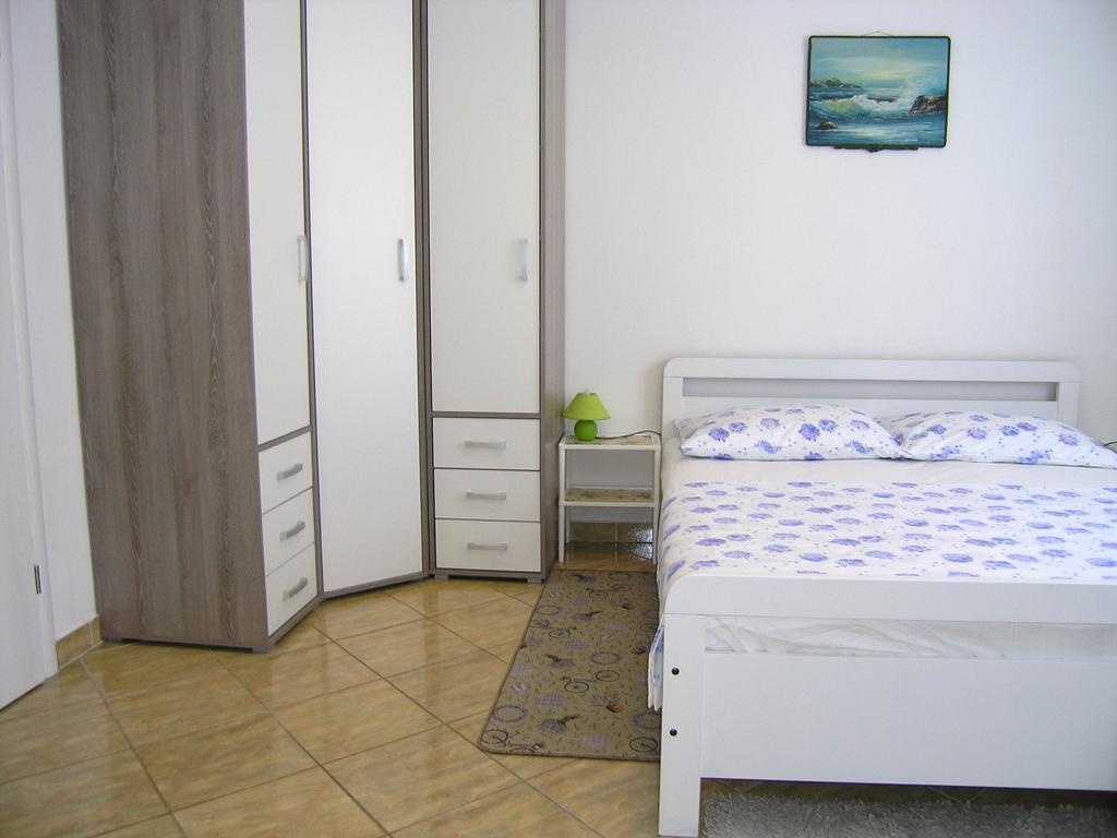 Apartman Vera Đảo Krk Ngoại thất bức ảnh