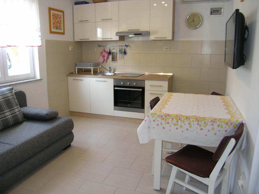 Apartman Vera Đảo Krk Ngoại thất bức ảnh